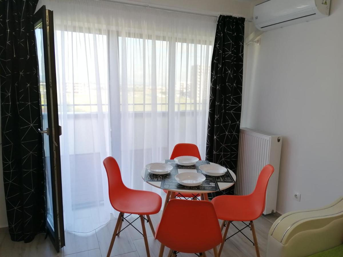 Ama Apartament Cu Terasa 50 Mp & Parcare บราชอฟ ภายนอก รูปภาพ