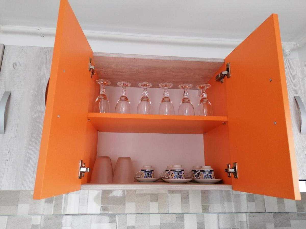 Ama Apartament Cu Terasa 50 Mp & Parcare บราชอฟ ภายนอก รูปภาพ