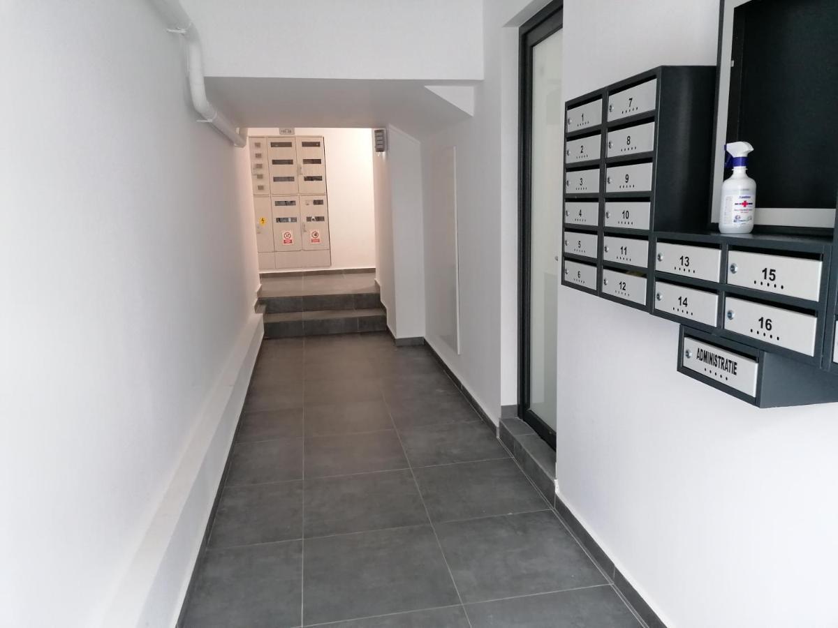 Ama Apartament Cu Terasa 50 Mp & Parcare บราชอฟ ภายนอก รูปภาพ