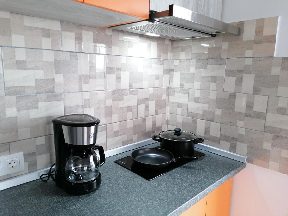 Ama Apartament Cu Terasa 50 Mp & Parcare บราชอฟ ภายนอก รูปภาพ