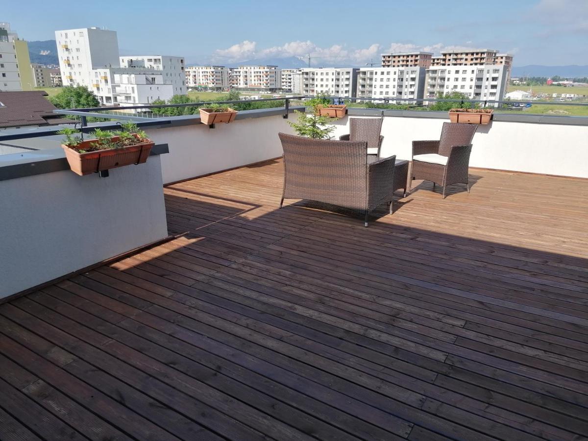Ama Apartament Cu Terasa 50 Mp & Parcare บราชอฟ ภายนอก รูปภาพ